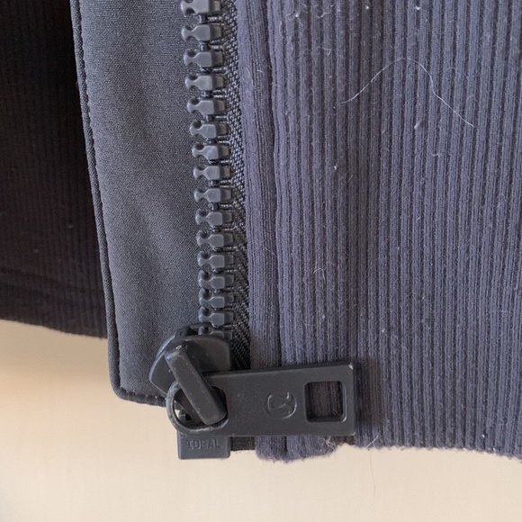 Lululemon lined hooded nylon jacket - Picture 9 of 10